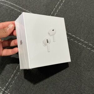 Apple AirPods Pro Box in White